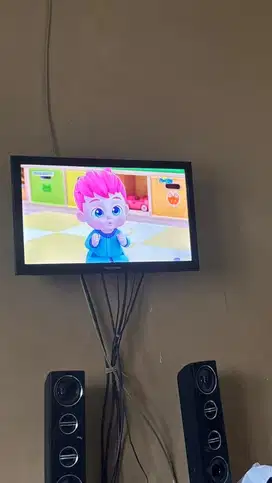 TV Polytron 20 inch plus speaker