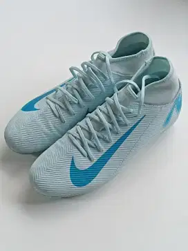 Sepatu Bola Nike Superfly 10 Club FG/MG