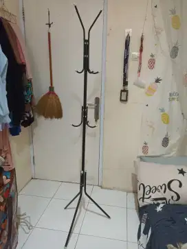 Gantungan tas tiang