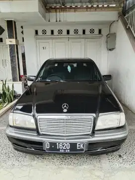 Mercedes Benz C230 manual 2000 (D) Terawat Apik