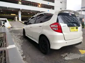 JAZZ AUTOMATIC TIPE RS TAHUN 2008