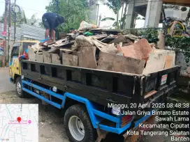 Buang puing dan angkut sampah