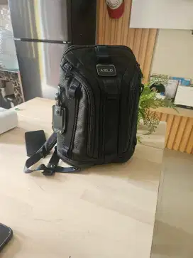 Tumi Alpha Bravo Knight Sling
