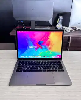 MacBook Pro 13 2019 Touchbar Processor Intel Core i5 Ram 8GB SSD 256GB