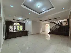 Rumah Mewah Posisi Hook Super Luas Di Gold Coast Jakarta Utara