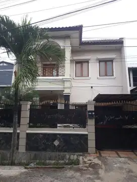 Rumah Meruya Jakbar Bagus Siap Huni Murah dan Strategis