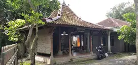 Rumah Ambarketawang Utara Jl. Wates dekat pusat oleh-oleh Ambarketwang