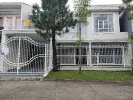 dijual rumah swimming pool dan siap huni di sentul city