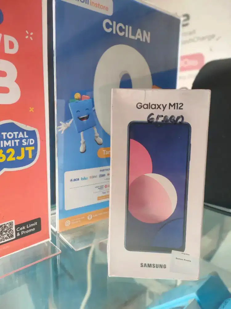Samsung m12 3/32 new