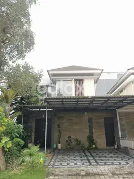 Rumah Greenhill Citraland Utara Surabaya 2 Lantai Hadap Timur