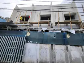 Dhyana rumah baru jelambar uk 4x12m bangunan 3 lantai lokasi bagus