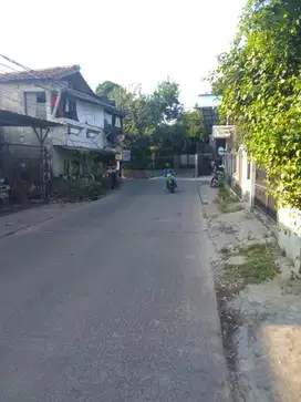Jual Tanah 209 M2 jl raya Sasak limo cinere