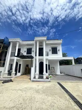 DIJUAL RUMAH MEWAH GAYA EROPA PONDOK BAMBU DUREN SAWIT JAKARTA TIMUR