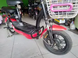 Sepeda listrik u.winfly