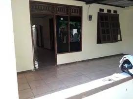 Dijual cepat rumah dekat Bandara SOEKARNO HATTA Tangerang