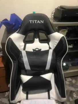 Kursi Kerja Gaming Titan
