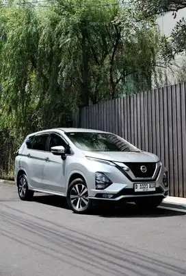 Lowkm! Nissan Livina Xpander VL 2019 AT silver bandung istimewa 2020