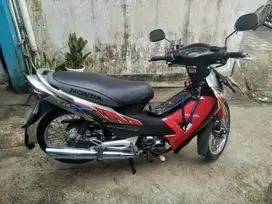 Honda fit X 2008 bagus