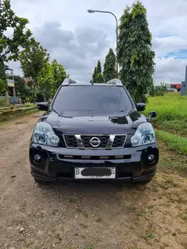 Nissan Xtrail 2.5 AT Hitam Metalik 2009