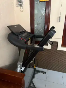 Treadmil murah belum lama pemakaian