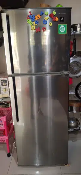 Kulkas 2 pintu sharp