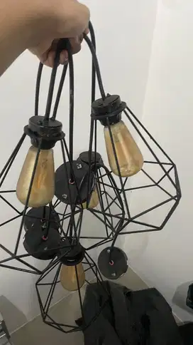 Lampu gantung estetik