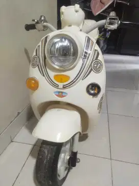 Motor aki model Scoopy