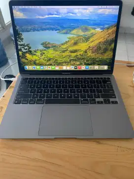 Macbook air M1 2020 8/128gb chip apple
