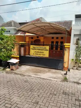 Disewakan Rumah Lokasi Strategis Dekat Pintu Tol Tembalang