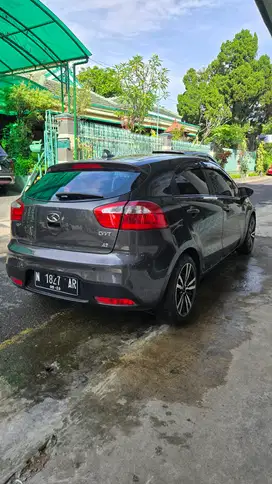 Kia Rio 2012 Bensin