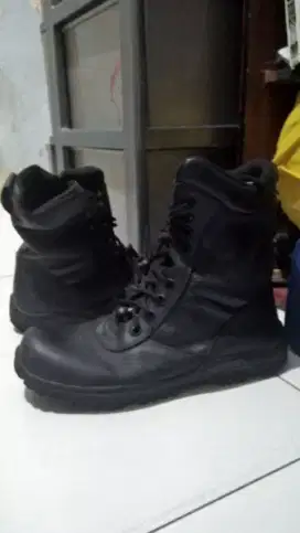 Sepatu PDH Bertali