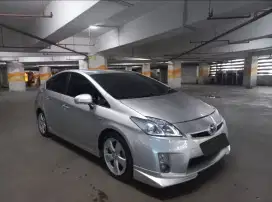 Toyota Prius hybrid 2010 rare item Low km
