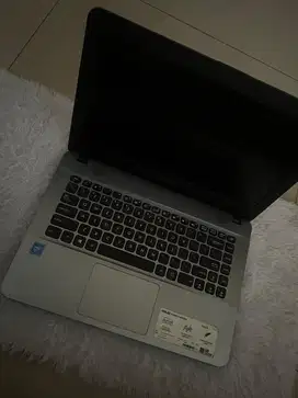Laptop Asus X441N