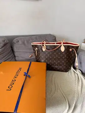 Preloved LV LIKE NEW!!
