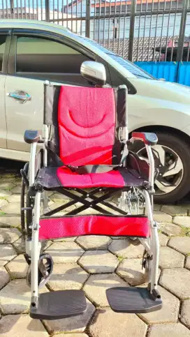 Kursi roda merk sowell