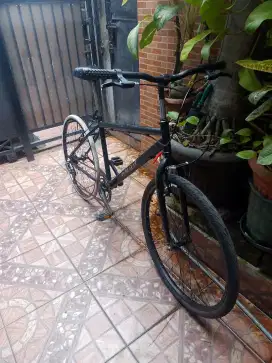 Sepeda 26 inch (selengkapnya dideskripsi)