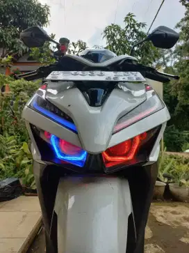 Jual/tukar tambah headlamp biled vario 125/150 new full rgb