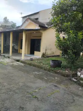 RUMAH DIKONTRAKKAN