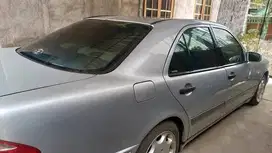 Mercedes-Benz E230 1998