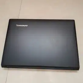 Lap top LENOVO Ram 4 intel (R)Core TM.