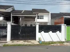Disewakan rumah di kawasan strategis,harga terjangkau