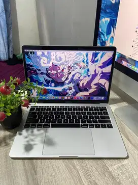 FLASH SALE MACBOOK PRO 2017