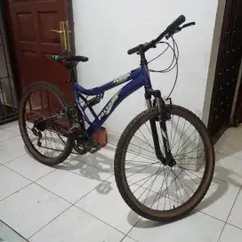 Sepeda gunung Polygon