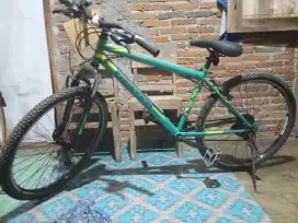 SEPEDA UNITED BEKAS