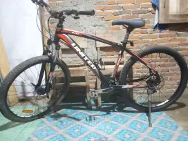 SEPEDA UNITED BEKAS