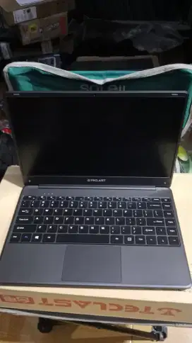 LAPTOP TECHLAS F7 PLUS 3