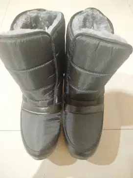 Sepatu musim dingin - sepatu winter cowok
