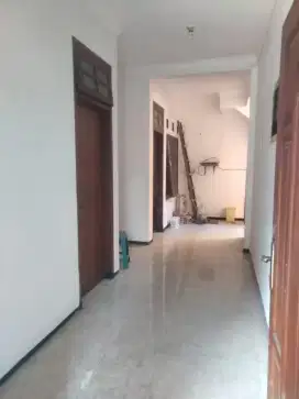 Rumah Pojok Hook Tirto Depan Kampus Umm