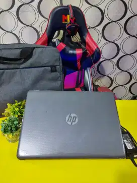 Laptop HP 14 240 G7-F27 RAM 12 GB/SSD 512Gb