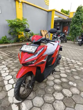 Bissmillah dijual motor Honda Vario gen 2 2022